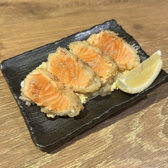 サーモンレアカツ自家製タルタル