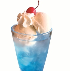 ブルーハワイのクリームソーダ