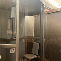 店内に、喫煙可能ルームを完備