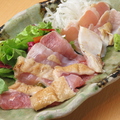 料理メニュー写真 赤鶏タタキ