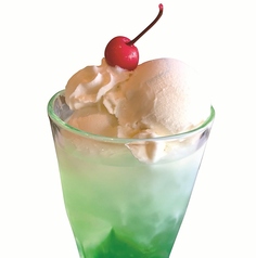 メロンのクリームソーダ