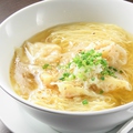 料理メニュー写真 海老ワンタン香港麺