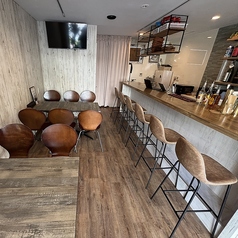 開放感溢れる店内は10名様から貸切可能！お気軽にご相談ください。