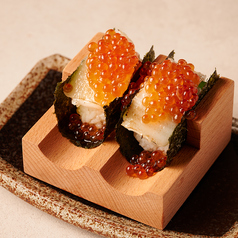 いくらとえんがわの巻き寿司(2貫)