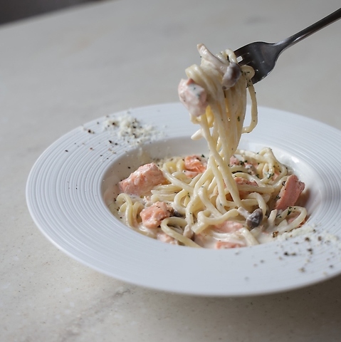 eightdays dining GCgfCY_CjO