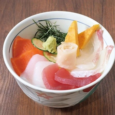 人気の4色丼