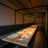 落ち着きある店内は、疲れを癒す空間造りでおもてなし致します。落ち着いた空間でお勤め先でのご宴会、飲み会はもちろん、女子会、同窓会、誕生日のお祝いなど特別な日のお食事にも◎！スタッフ一同心よりご来店お待ちしております。金沢での各種ご宴会に最適な個室空間。接待などにもおすすめです。