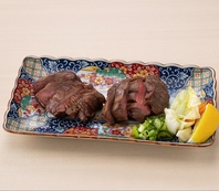 極霜降り牛たん