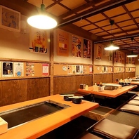 最大56名様まで対応可能な広々2階席