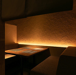 個室は落ち着いた雰囲気で過ごすことができ、接待やお祝い事など大切な日のご利用にもぴったりです。