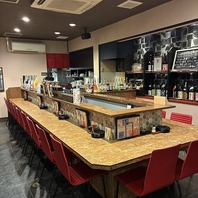 調理の活気を感じながらゆったり過ごせる特等席