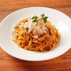 蟹の濃厚トマトクリームパスタ