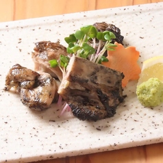 セセリの炭黒焼き