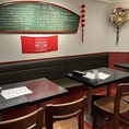 専門店の麻婆豆腐や本格中華を、ご自宅やオフィスで味わうことができるテイクアウト・デリバリーサービスを実施しております。事前にお電話にてご注文ください。
