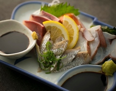 本日の鮮魚4種盛り合わせ