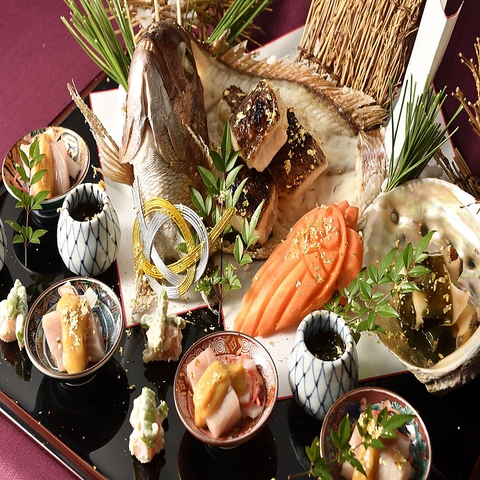 味覚だけでなく、五感の全てで日本料理をお愉しみ下さい。特別なお食事会に是非♪