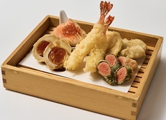 からりの天ぷら盛り合わせ