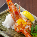 料理人の技が光る目にも楽しい割烹料理をお楽しみください。