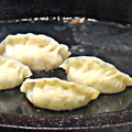 料理メニュー写真&nbsp;名物！大きな餃子(4個)