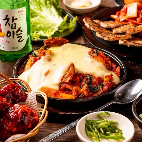 チーズタッカルビやサムギョプサルを堪能♪本場さながらの韓国料理をお楽しみください