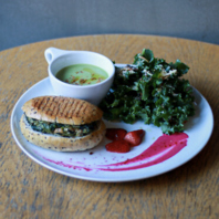 人気No1！ご注文を受けてから焼き上げるホットサンド