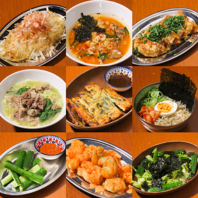 お肉以外も丹精込めて作られる手料理を食べ放題で！