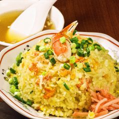 1品料理から、炒飯や麺類などのガッツリお食事まで！