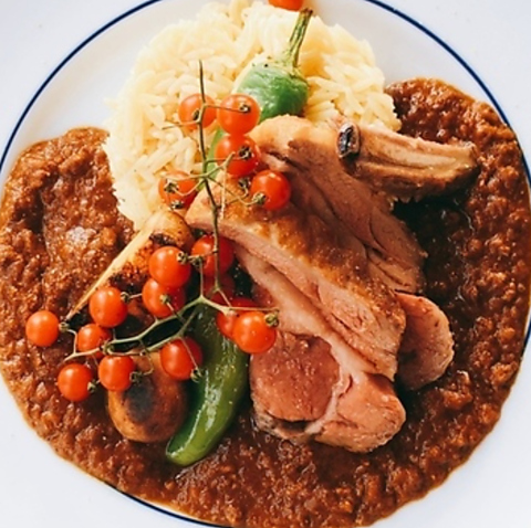 下北沢駅南西口4分◇開放的な空間で肉料理とワインをカジュアルに楽しむ。