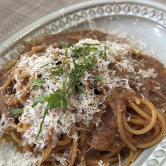 牛肉ラグーの濃厚パスタ