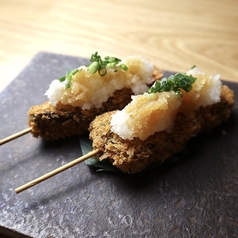 藁たたき鰹の串揚げ　おろしポン酢