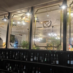 アメリカ西海岸をイメージした店内で、おいしいハンバーグを召し上がれ☆