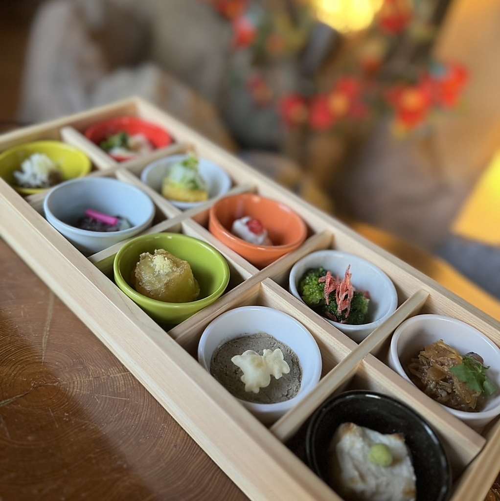 海コース、金コース限定！新名物『前菜十種盛り』