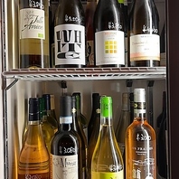 【自然派ワイン】常時40～50種類の豊かなワインをご用意