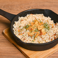 やみつきガーリックライス