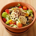 料理メニュー写真 彩り野菜の植木鉢サラダ
