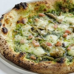 5種のキノコとベーコンのピッツァ