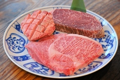 グッと くる 炭火焼肉トラジのおすすめ料理1