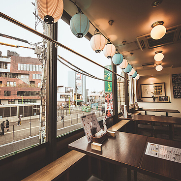 ニカイノワインサカバの雰囲気1