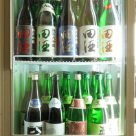 ズラリと並ぶ日本酒