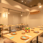 テーブル席は人数・シーン合わせてご準備いたします。