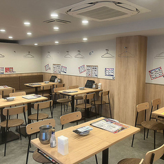 世界の山ちゃん 上野アメ横店の雰囲気1