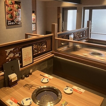 本格焼肉処たかとら 伏見店の雰囲気1