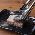 料理メニュー写真&nbsp;お炭付！本マグロ中トロレアステーキ