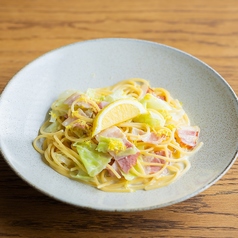 6月NEWパスタ 【キャベツとベーコンのレモンクリームパスタ】