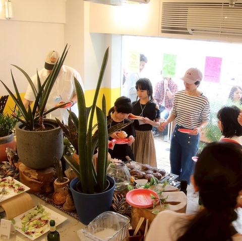 upit s Burger Asbco[K[ ߊ}X