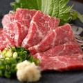 料理メニュー写真 【熊本名産 馬刺し卸 宮本精肉店の霜降り馬刺し】特選霜降り馬刺し