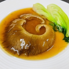 紅焼排翅 (フカヒレの姿煮)