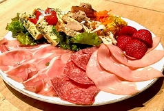 生ハム＆サラミの盛合せ　Affettato &nbsp;misto