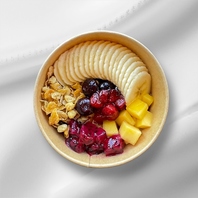 沖縄の南国気分を満喫!栄養たっぷりのアサイーボウル