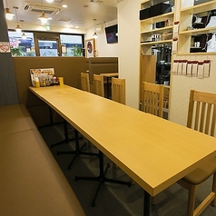 餃子市場 神田店の雰囲気2